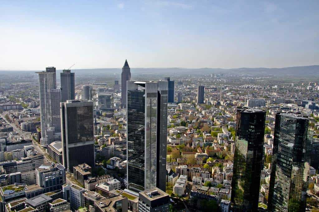 Die Bank ist bei der Unternehmensnachfolge ein wichtiger Ansprechpartner.
